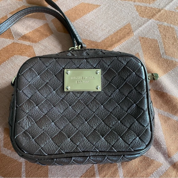 MICHAEL KORS Leather Woven Mini - Picture 9 of 9